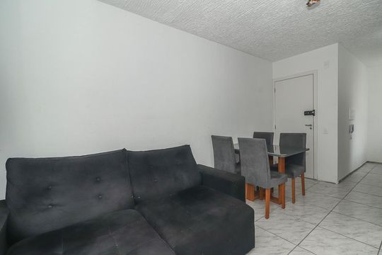 Sala de apartamento à venda com 2 quartos, 46m² em Rubem Berta, Porto Alegre
