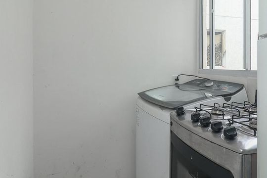 Cozinha de apartamento à venda com 2 quartos, 46m² em Rubem Berta, Porto Alegre