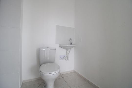 Banheiro de apartamento para alugar com 2 quartos, 44m² em Vila Socorro, São Paulo