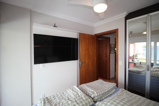 Quarto 2 de apartamento para alugar com 3 quartos, 217m² em Petrópolis, Porto Alegre