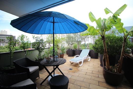 Quintal de apartamento para alugar com 3 quartos, 217m² em Petrópolis, Porto Alegre