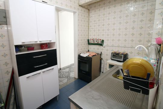 Cozinha de apartamento à venda com 3 quartos, 74m² em Olaria, Rio de Janeiro