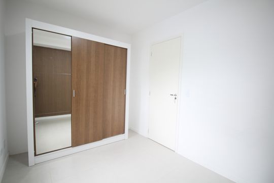 Quarto de apartamento para alugar com 1 quarto, 33m² em Portal do Morumbi, São Paulo