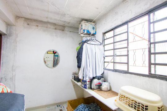 Área de serviço de casa à venda com 3 quartos, 198m² em Jardim Marek, Santo André