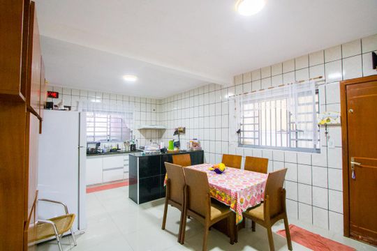 Copa/Cozinha de casa à venda com 3 quartos, 198m² em Jardim Marek, Santo André