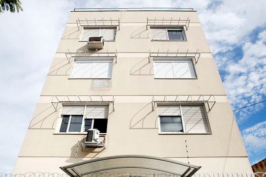 Fachada de apartamento à venda com 2 quartos, 120m² em Santana, Porto Alegre