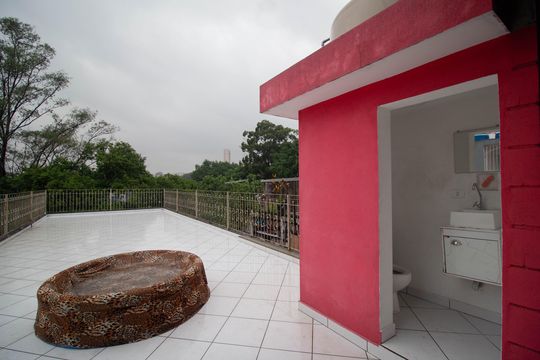 Varanda de casa para alugar com 3 quartos, 315m² em Vila Miriam, São Paulo