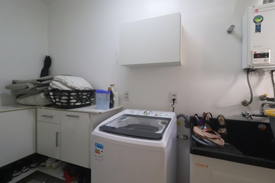 Lavanderia de casa à venda com 3 quartos, 180m² em Primavera, Novo Hamburgo