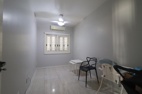 Quarto 02 de casa à venda com 3 quartos, 180m² em Primavera, Novo Hamburgo