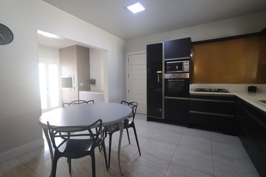Cozinha de casa à venda com 3 quartos, 180m² em Primavera, Novo Hamburgo