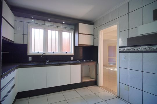 Cozinha de casa à venda com 4 quartos, 220m² em Jardim America, São Leopoldo