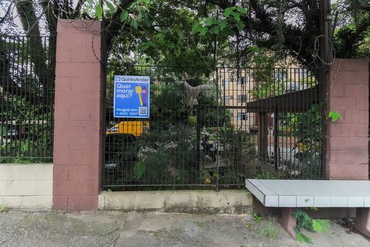 Fachada de apartamento para alugar com 2 quartos, 70m² em Itaquera, São Paulo