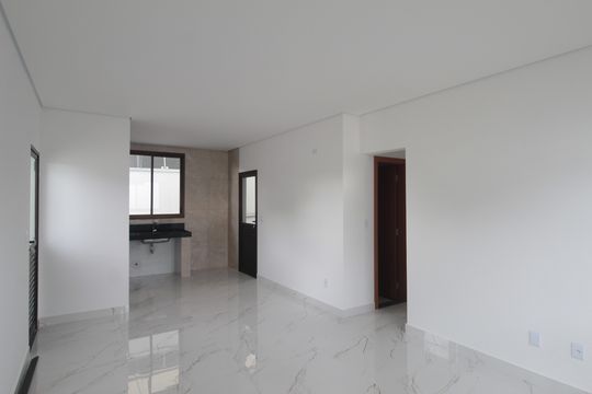 Sala de casa de condomínio à venda com 3 quartos, 140m² em Trevo, Belo Horizonte