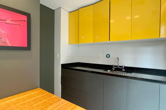 Cozinha de kitnet/studio para alugar com 1 quarto, 33m² em Vila Madalena, São Paulo