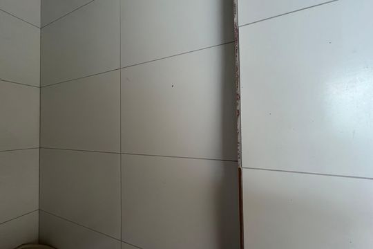 Banheiro de serviço de apartamento à venda com 1 quarto, 85m² em Piqueri, São Paulo