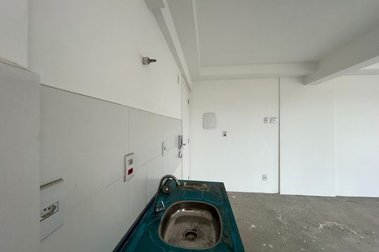 Cozinha de apartamento à venda com 1 quarto, 85m² em Piqueri, São Paulo