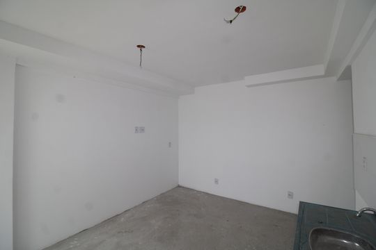 Sala / Cozinha de apartamento à venda com 2 quartos, 97m² em Piqueri, São Paulo