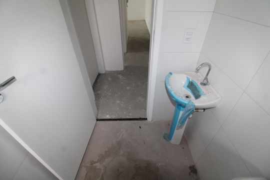 Banheiro de apartamento à venda com 2 quartos, 97m² em Piqueri, São Paulo