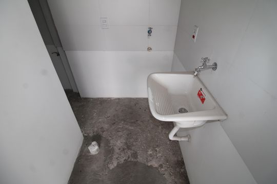 Sala / Cozinha de apartamento à venda com 1 quarto, 39m² em Piqueri, São Paulo