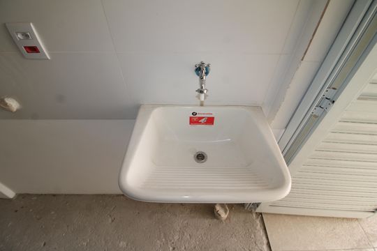 Sala / Cozinha / Área de Serviço de apartamento à venda com 2 quartos, 49m² em Piqueri, São Paulo