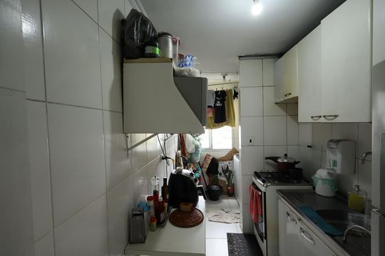 Cozinha de apartamento à venda com 2 quartos, 50m² em Jardim Taquaral, São Paulo