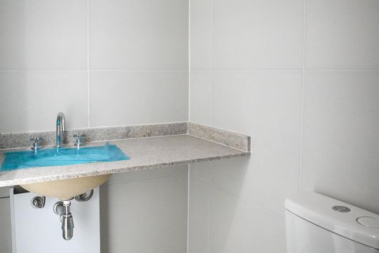 Banheiro de kitnet/studio à venda com 1 quarto, 22m² em Paraíso, São Paulo