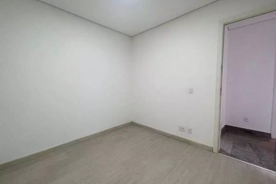 Apartamento para alugar com 3 quartos, 180m² em Padre Eustáquio, Belo Horizonte