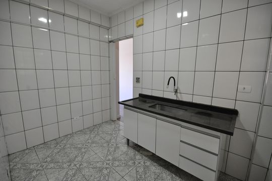 Cozinha de apartamento para alugar com 2 quartos, 53m² em Vila Medeiros, São Paulo