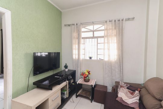 Casa à venda com 7 quartos, 240m² em Vila Medeiros, São Paulo