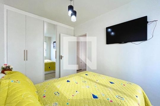 Quarto de apartamento à venda com 1 quarto, 42m² em Rio Branco, Porto Alegre