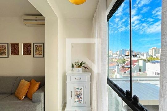 Sala de apartamento à venda com 1 quarto, 42m² em Rio Branco, Porto Alegre