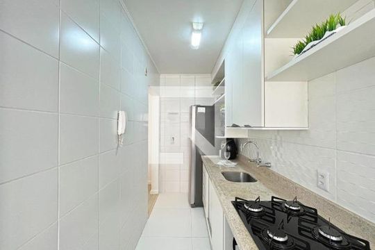 Cozinha de apartamento à venda com 1 quarto, 42m² em Rio Branco, Porto Alegre