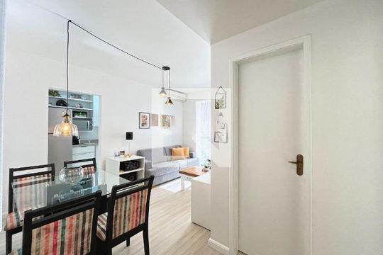 Sala de apartamento à venda com 1 quarto, 42m² em Rio Branco, Porto Alegre