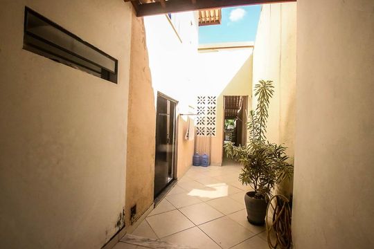 Área de Serviço de casa de condomínio para alugar com 5 quartos, 470m² em Stella Maris, Salvador