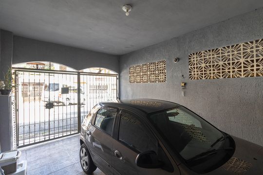 Garagem de casa à venda com 3 quartos, 78m² em Parque Savoi City, São Paulo