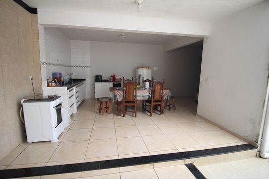 Quintal de casa para alugar com 4 quartos, 322m² em Tirol (Barreiro) , Contagem