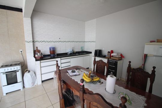 Quintal de casa para alugar com 4 quartos, 322m² em Tirol (Barreiro) , Contagem
