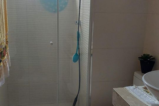 Banheiro de casa à venda com 3 quartos, 150m² em Parque Residencial Oratorio, São Paulo
