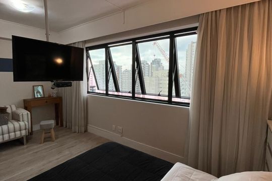 Quarto de apartamento à venda com 1 quarto, 28m² em Indianópolis, São Paulo