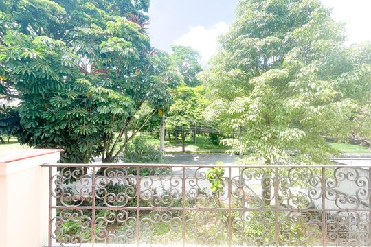 Sacada de casa para alugar com 4 quartos, 330m² em Lapa, São Paulo