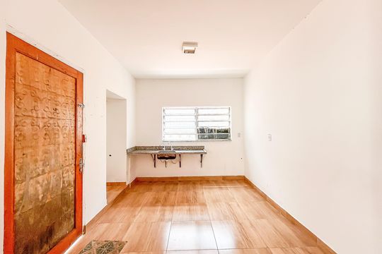 Cozinha de casa para alugar com 4 quartos, 330m² em Lapa, São Paulo