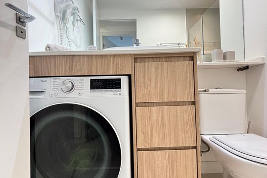 Banheiro de apartamento à venda com 1 quarto, 30m² em Indianópolis, São Paulo