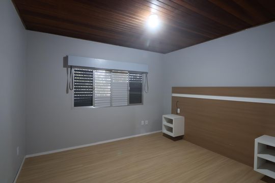 Quarto 3 de casa para alugar com 3 quartos, 100m² em Olaria, Canoas