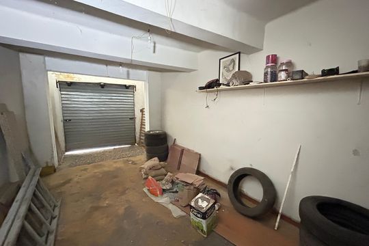 Garagem de casa à venda com 2 quartos, 121m² em Engenho de Dentro, Rio de Janeiro