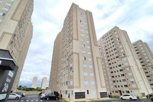 Fachada do Condomínio  de apartamento para alugar com 2 quartos, 45m² em Vila Satúrnia, Campinas