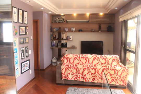 Sala de TV de apartamento à venda com 3 quartos, 240m² em Cerâmica, São Caetano do Sul