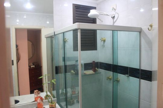 Banheiro 1 de apartamento à venda com 3 quartos, 240m² em Cerâmica, São Caetano do Sul