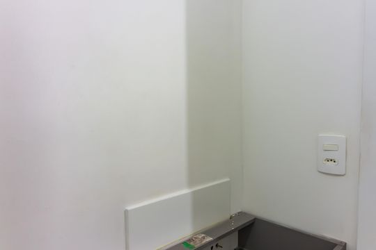 Banheiro de kitnet/studio à venda com 1 quarto, 24m² em Bonfim, Osasco