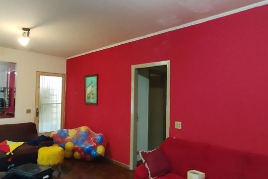 Sala de casa à venda com 3 quartos, 300m² em Jardim das Flores, São Paulo