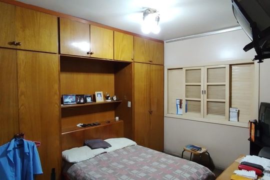 Quarto de casa à venda com 3 quartos, 300m² em Jardim das Flores, São Paulo